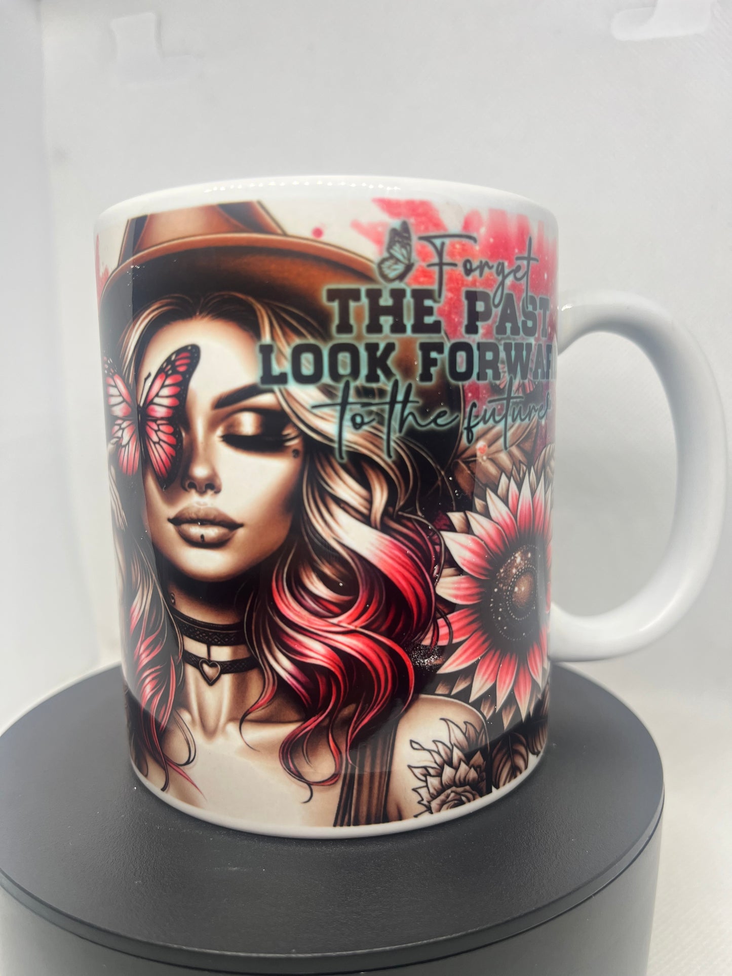Forget the past look forward to the future mug ❤️