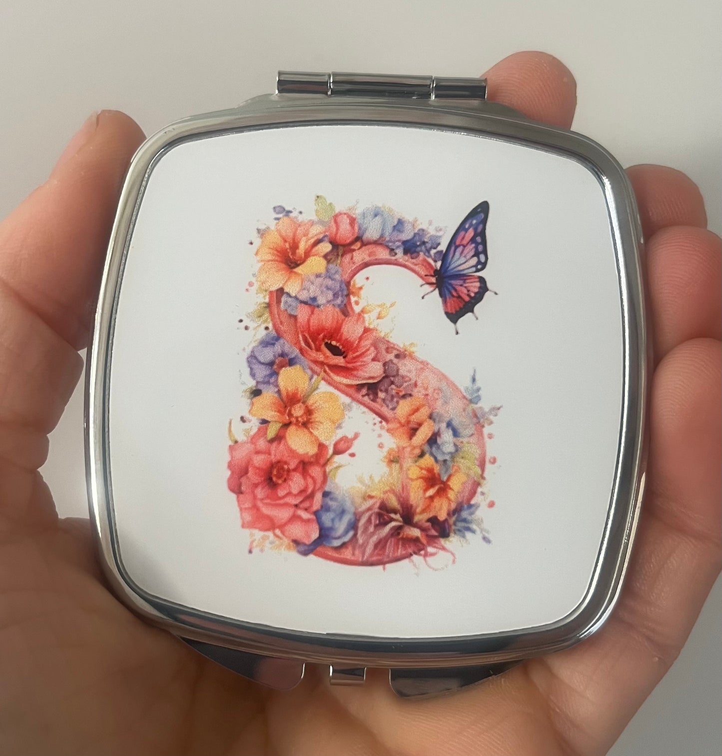 Compact Mirror