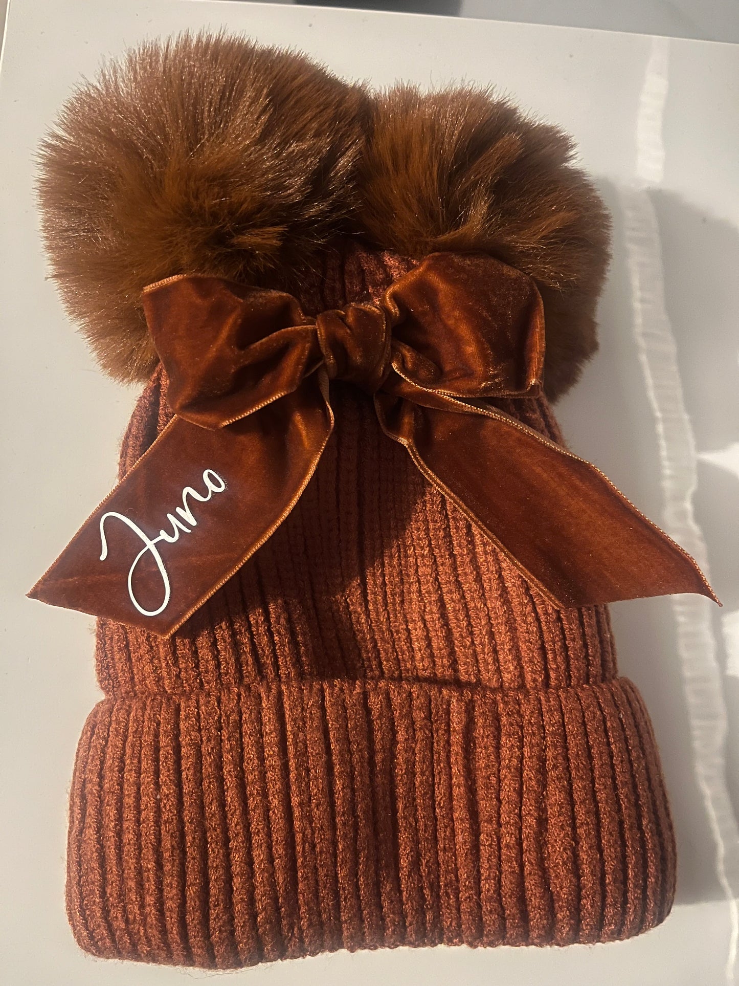 Pom Pom winter hat ⭐️ read description ⭐️