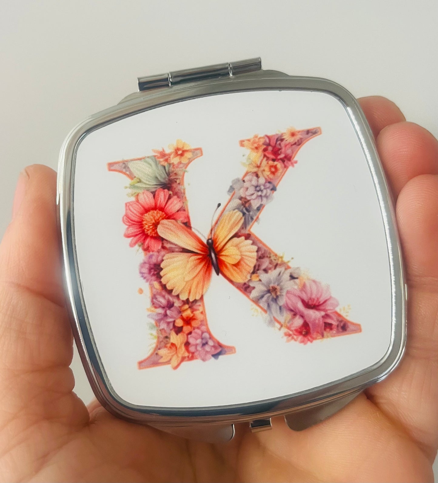 Compact Mirror