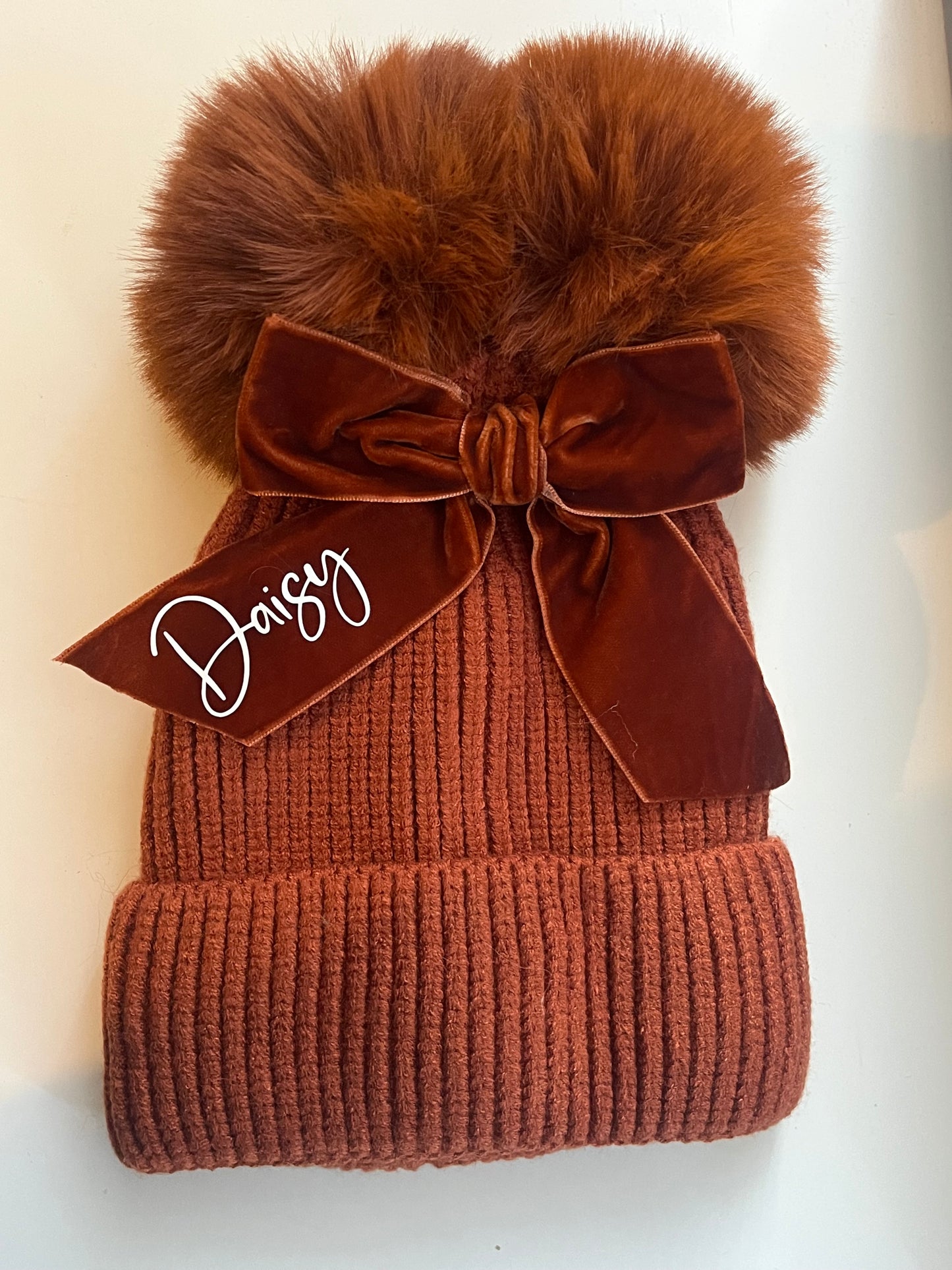 Pom Pom winter hat ⭐️ read description ⭐️