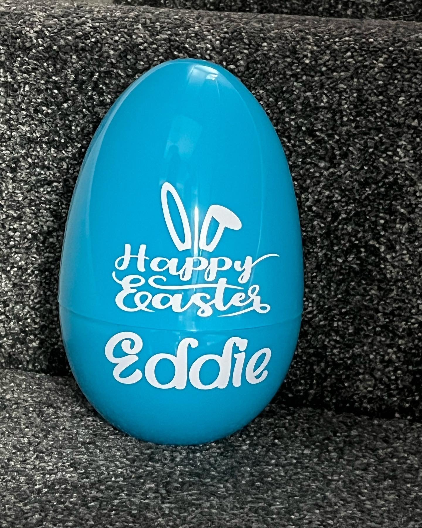 Fillable easter egg