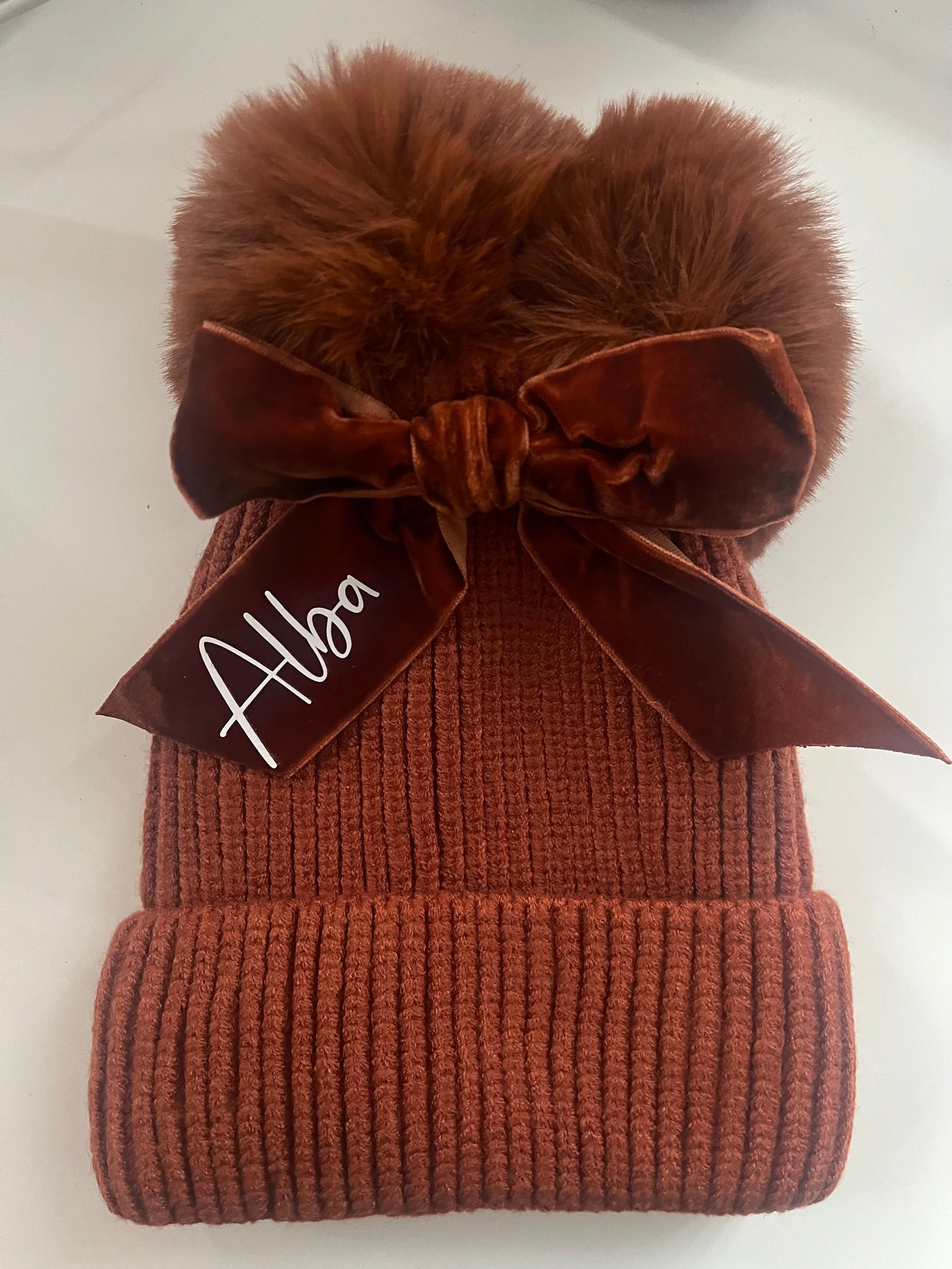 Pom Pom winter hat ⭐️ read description ⭐️