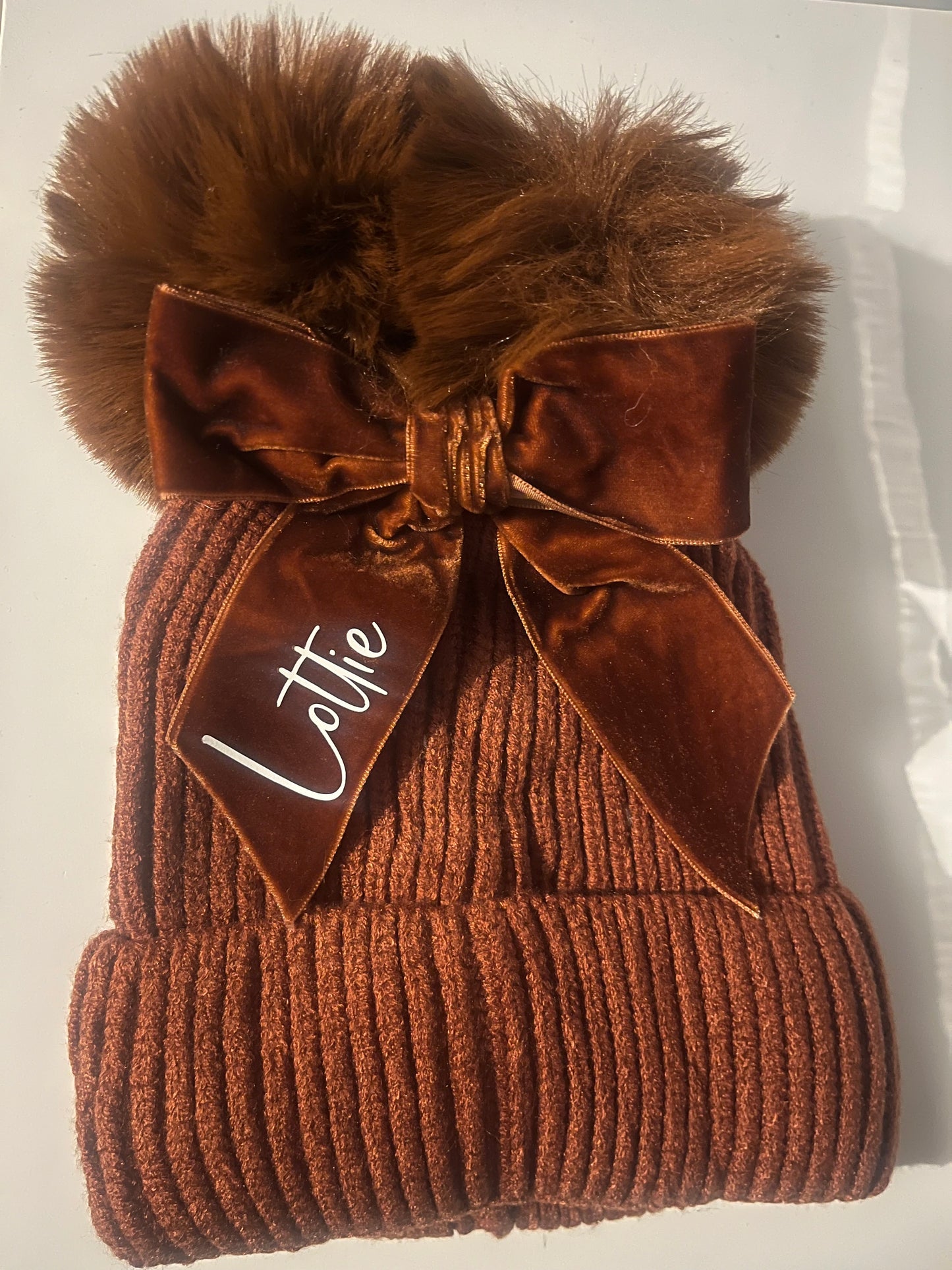 Pom Pom winter hat ⭐️ read description ⭐️