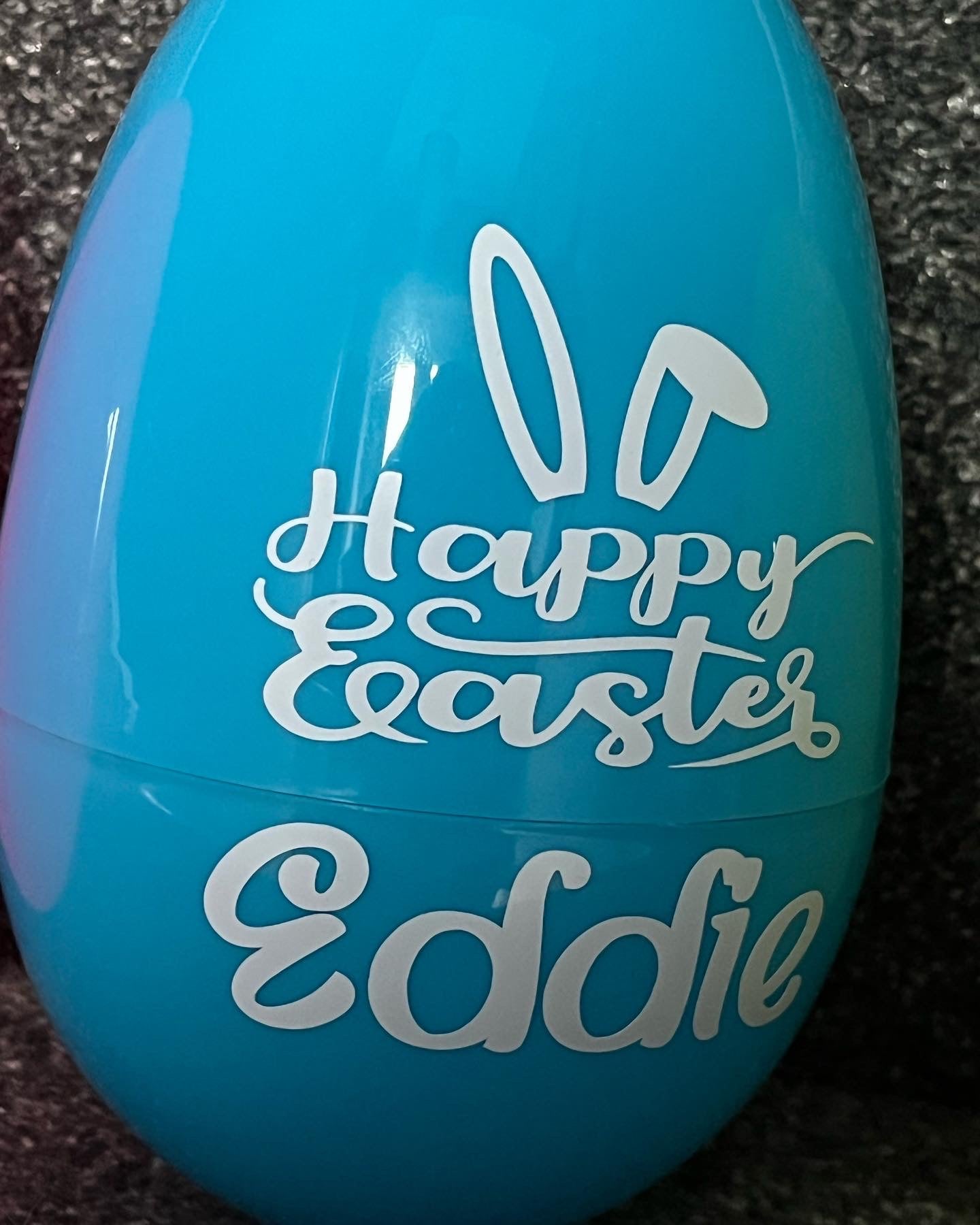 Fillable easter egg