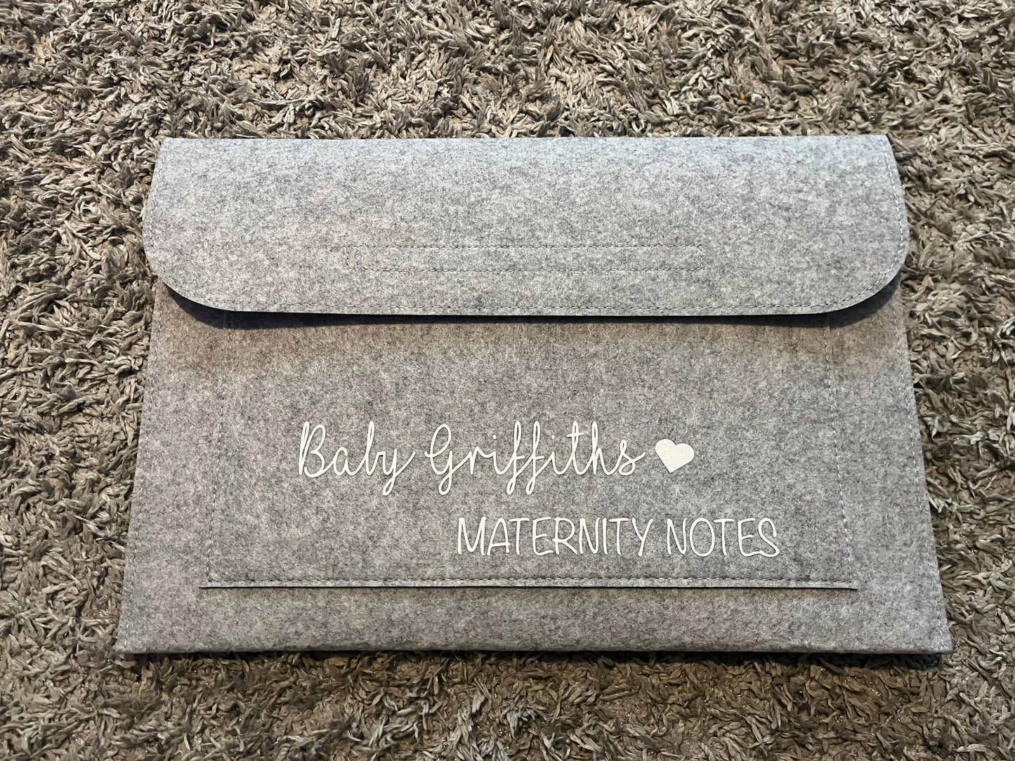 Maternity note sleeve