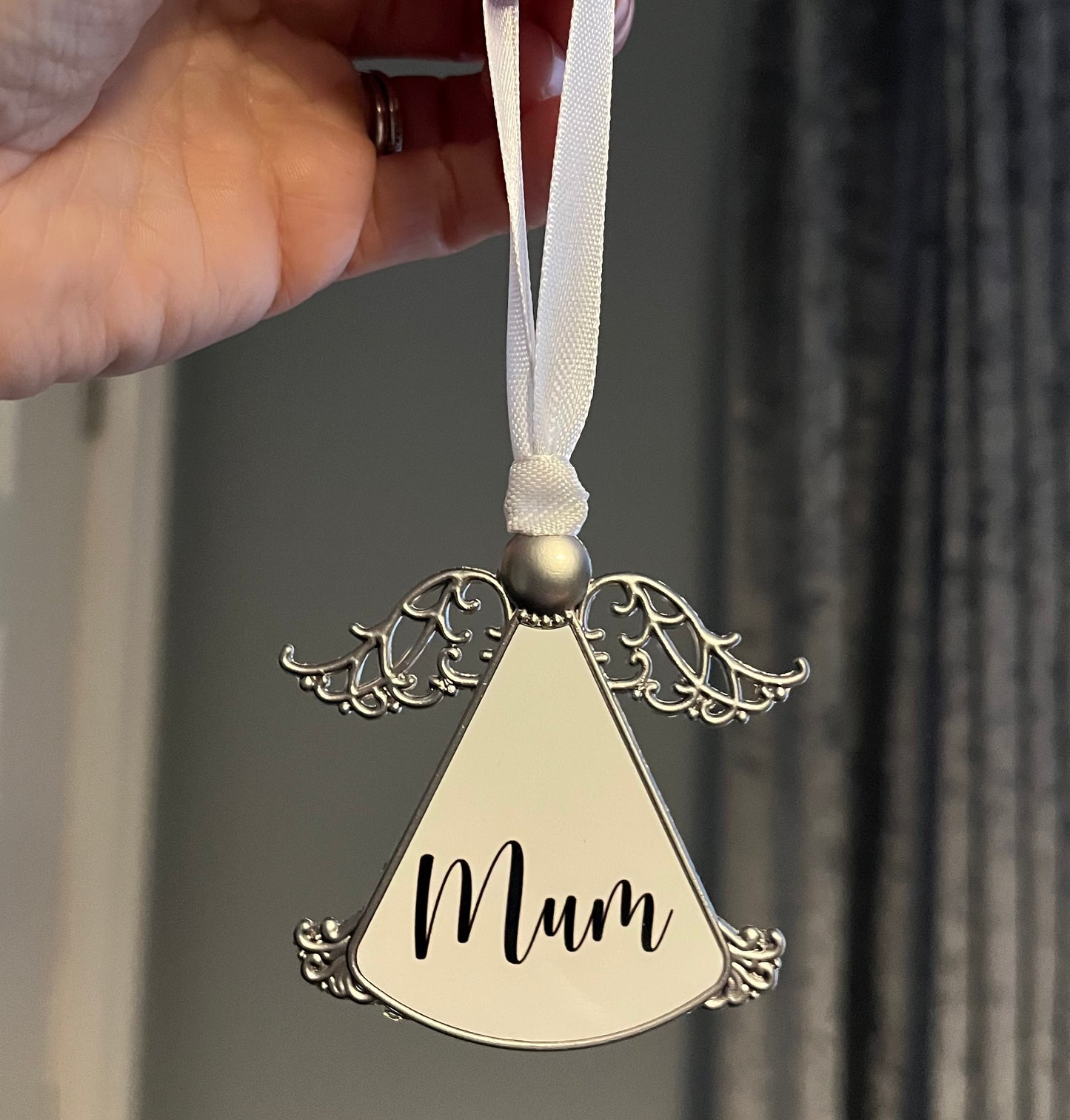 Hanging angel